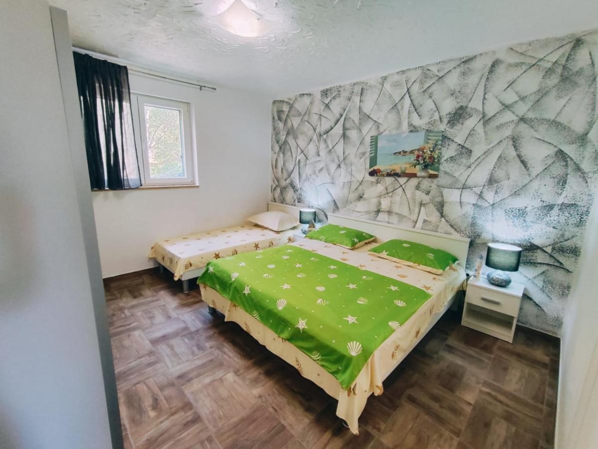Apartmani Nada Mustapic Brela Exterior foto
