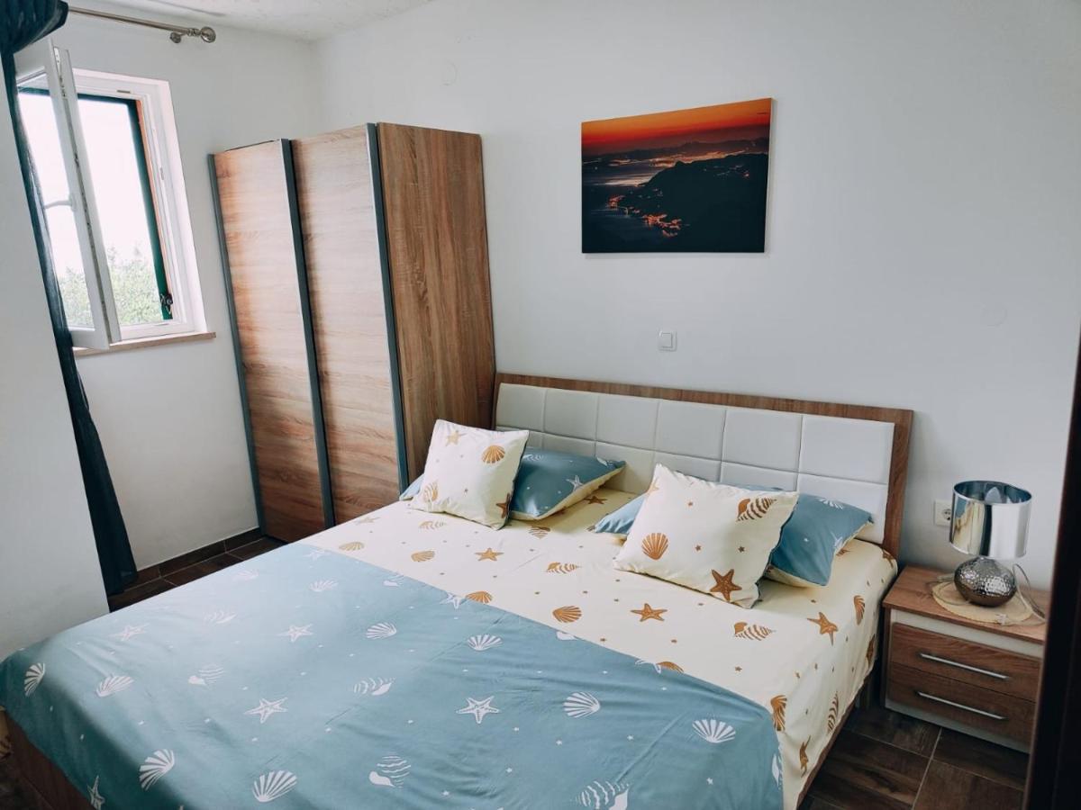 Apartmani Nada Mustapic Brela Exterior foto
