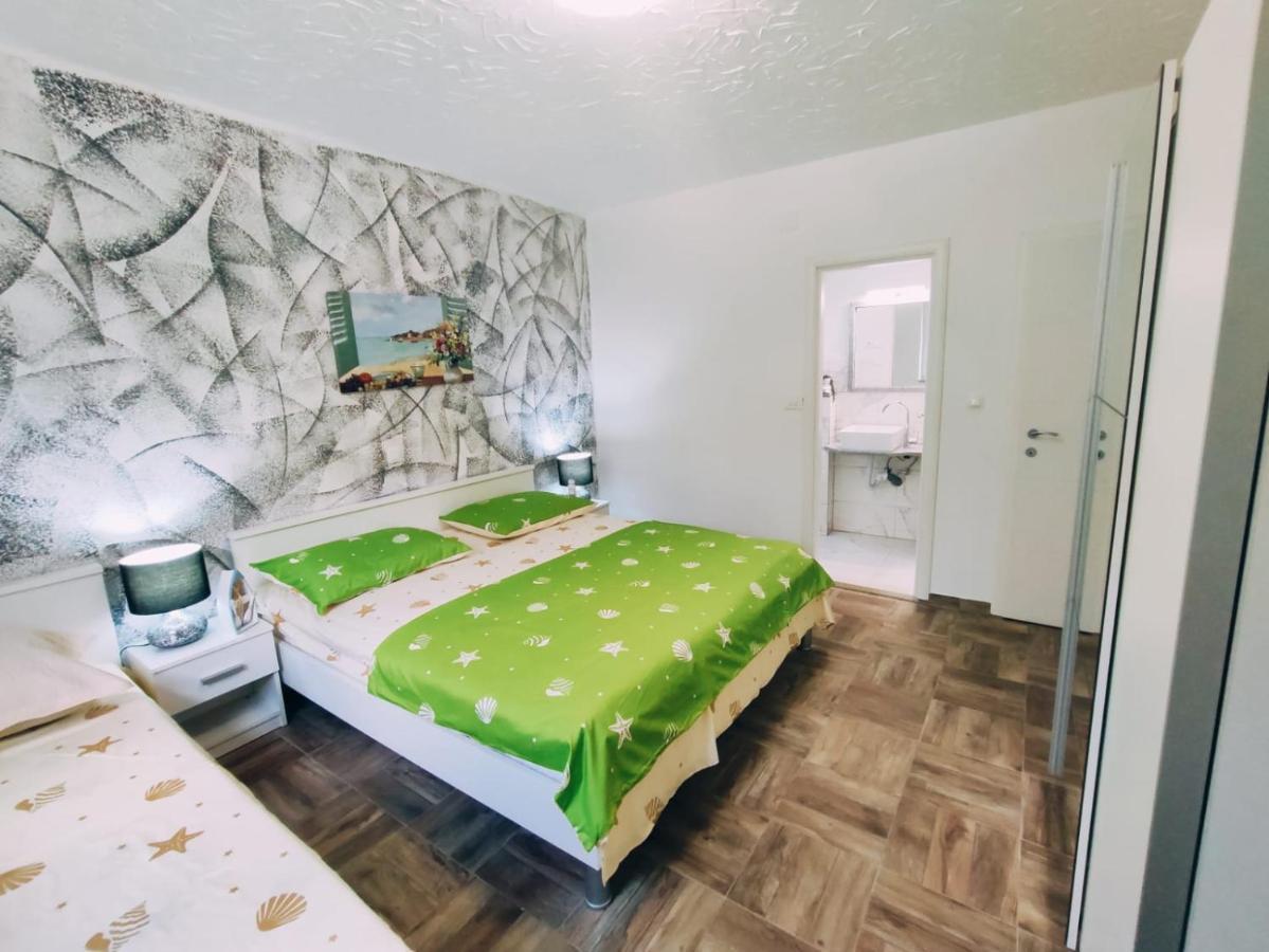 Apartmani Nada Mustapic Brela Exterior foto
