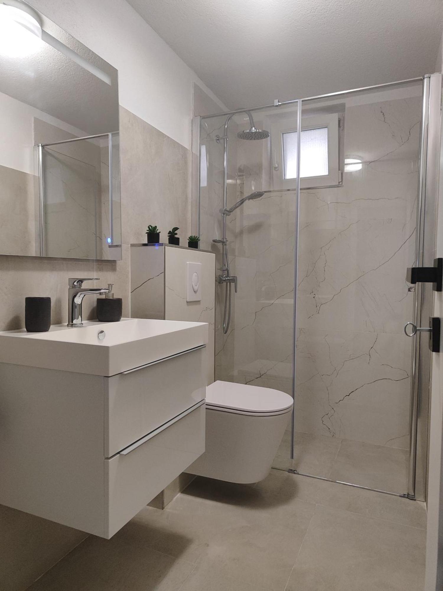 Apartmani Nada Mustapic Brela Exterior foto