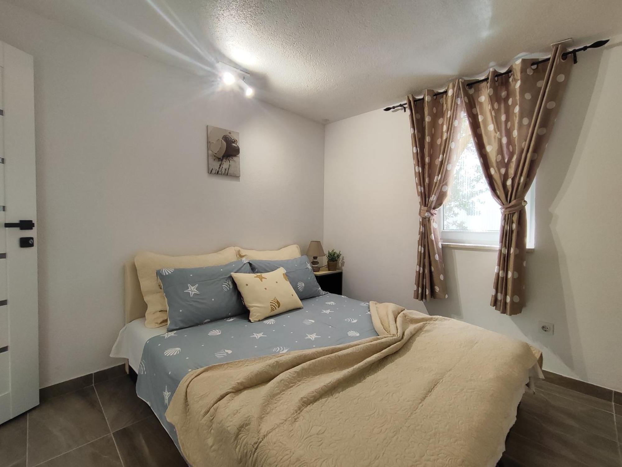 Apartmani Nada Mustapic Brela Exterior foto